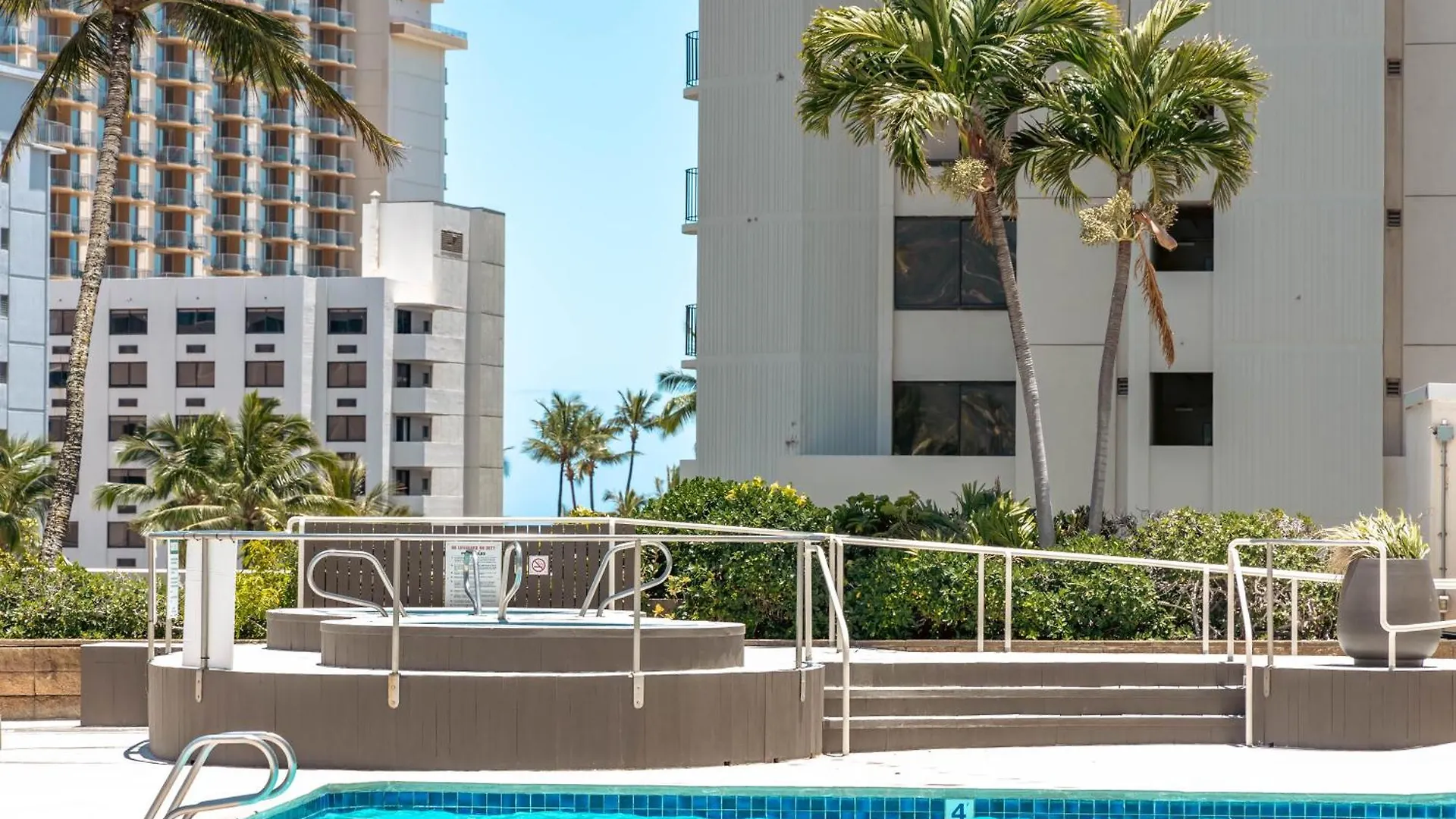 Diamond Head Dreams Beach Condo With Ocean View! Honolulu Apartment